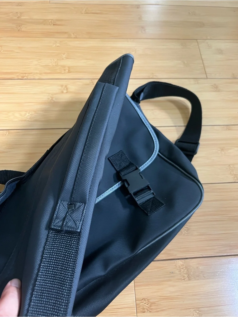 Claiborne classic black